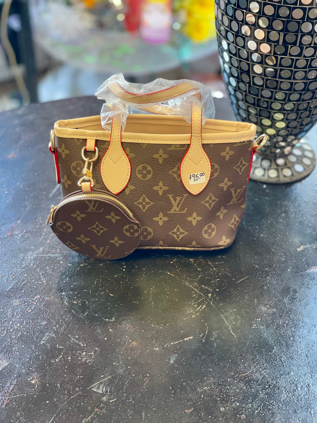 LV CROSSBODY BAG W/ COIN PURSE