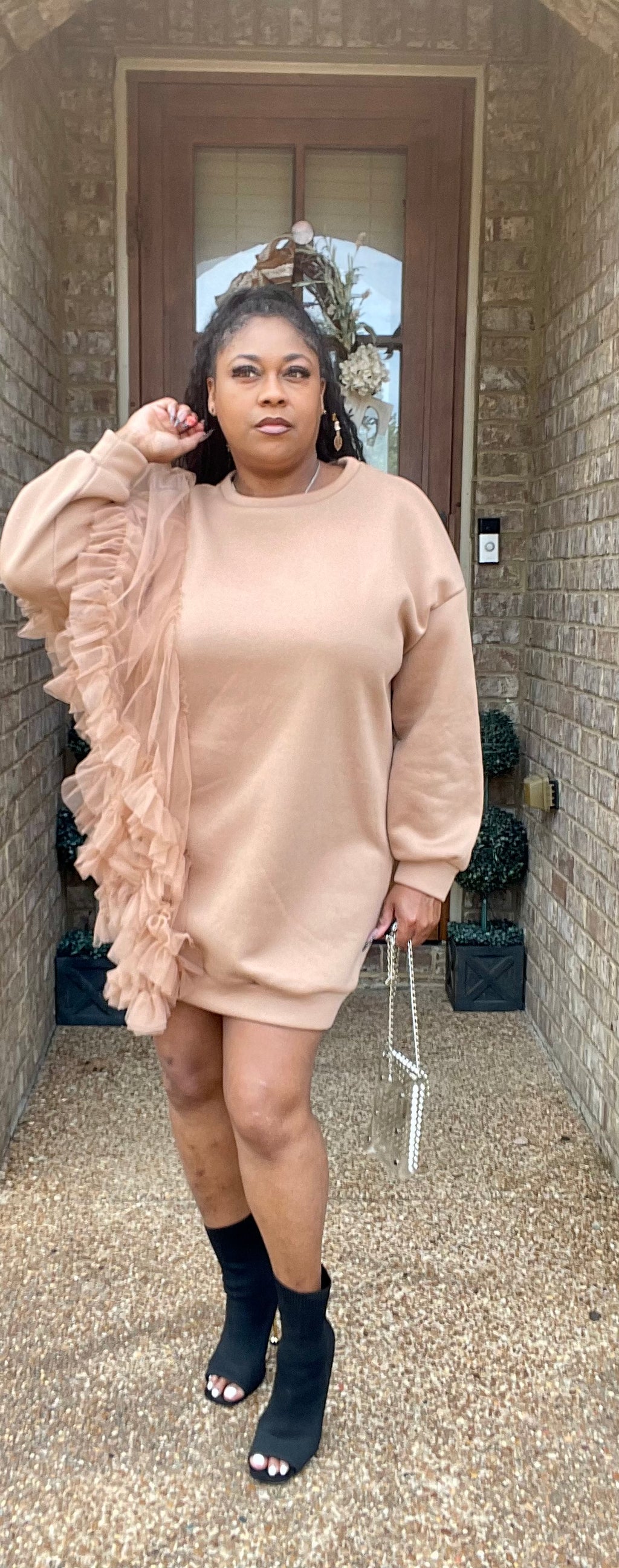 STAND OUT DRESS/ TOP