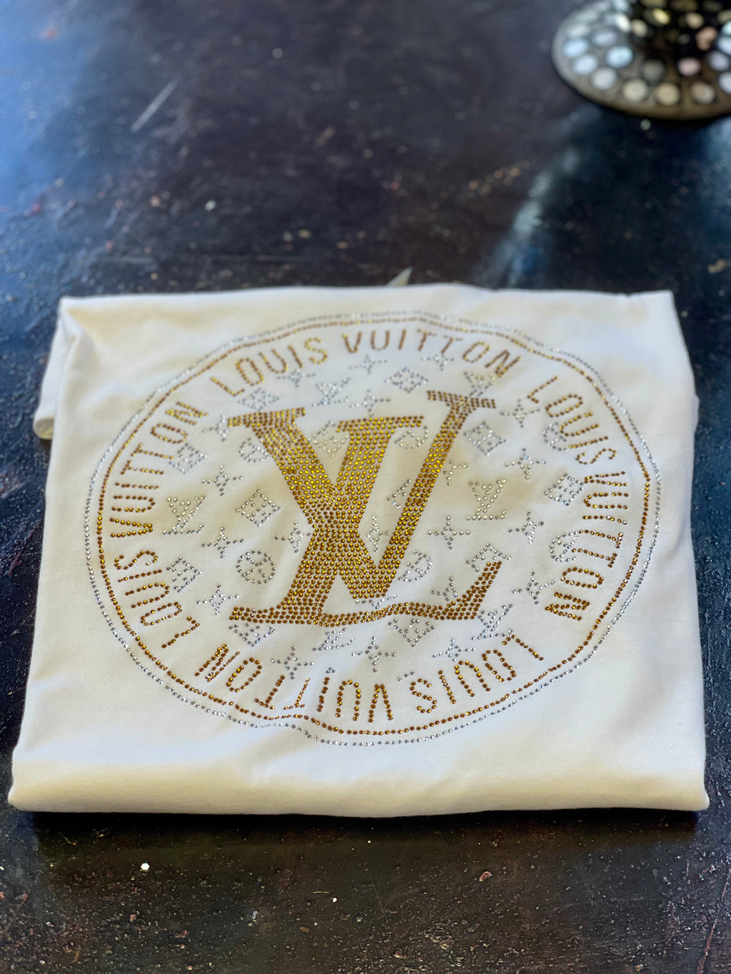 LV RHINESTONE TSHIRT (WHITE)