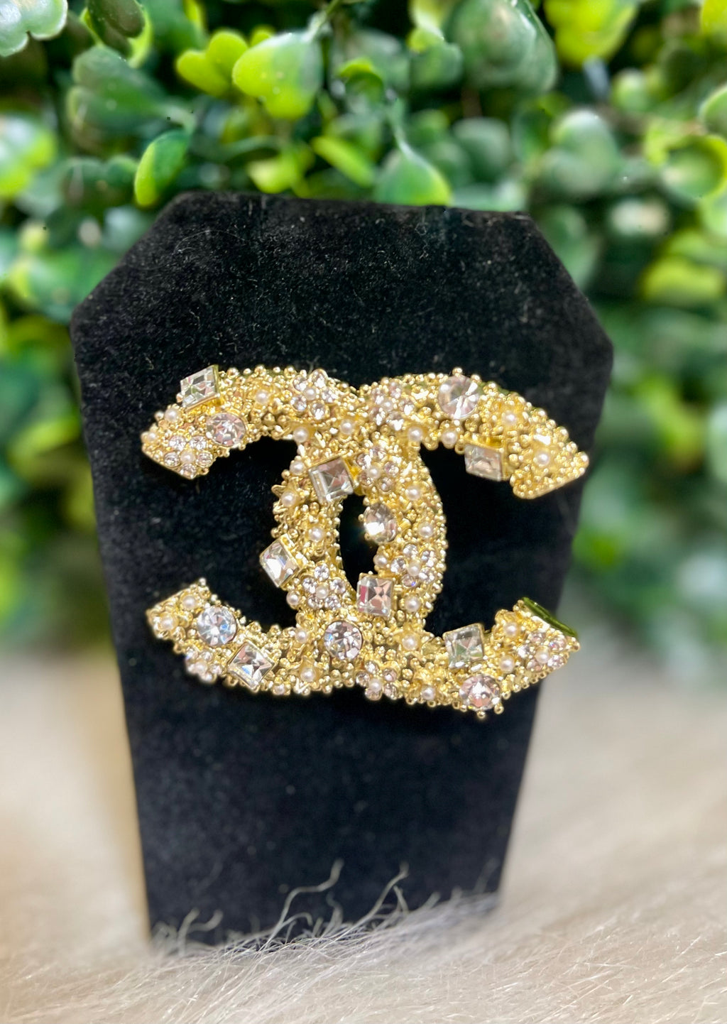 CC GOLDEN CRYSTALS BROOCH