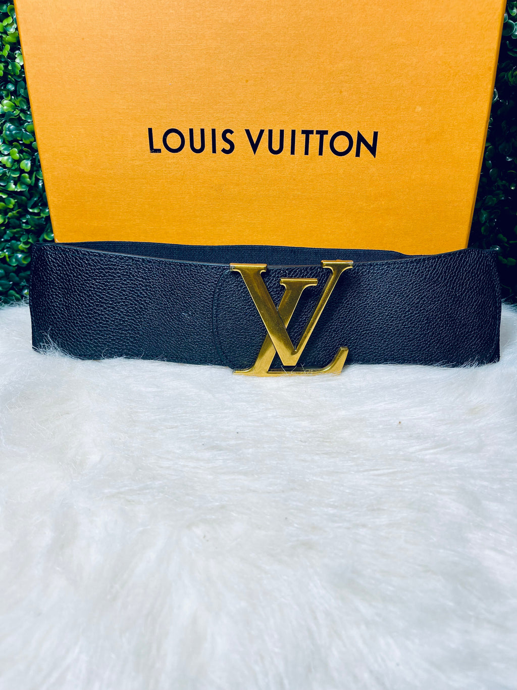 LV GOLD BELT